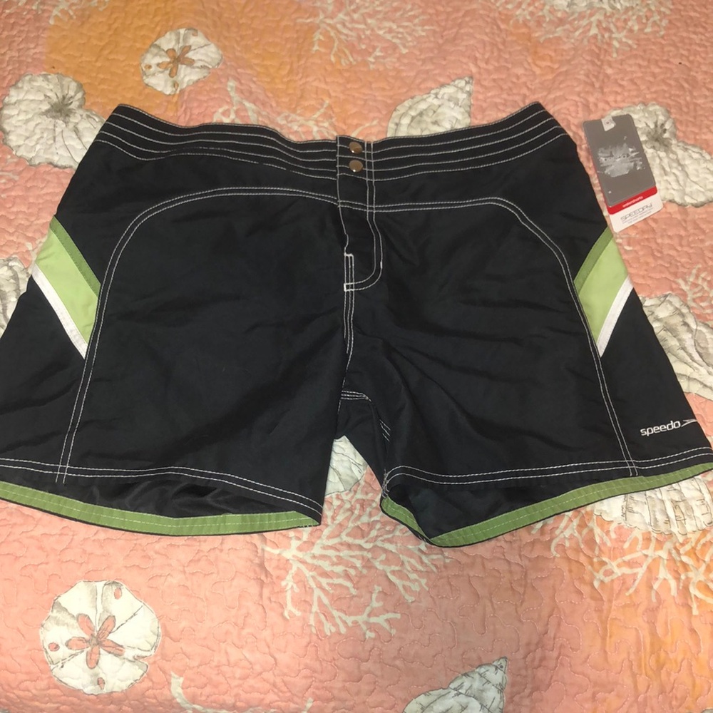 NEW men’s speedo water shorts size 34